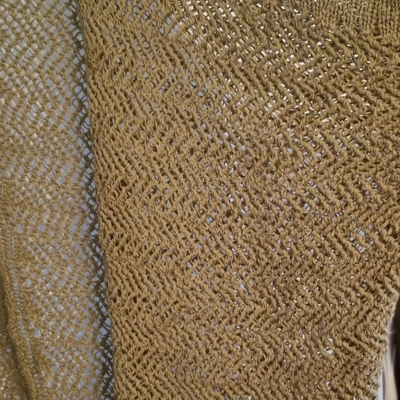 Green shawl - Picture 3 of 7